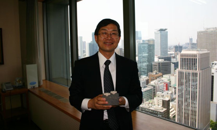 Dr Tatsuhito shows slag, ceramic and neutral material discs on the slag blocks for corals to hide underneath. "We are testing these cogs from northern Japan to Okinawa in the south," he explained.